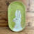 Fat, serveringsfat, lys grønn hare, ca 24*14 cm
