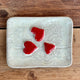 Såpeskål hvit effekt, røde hjerter, 12*9 cm