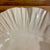 Skål hvit glans med bølgete kanter, 17 cm